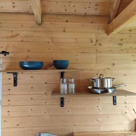 Nuit Insolite En Tiny House Questembert Buitenkant foto