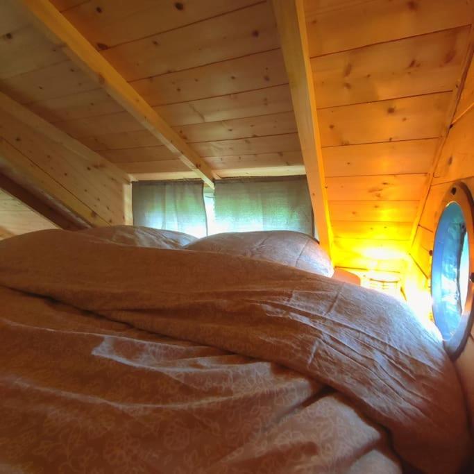 Nuit Insolite En Tiny House Questembert Buitenkant foto