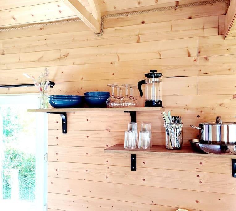 Nuit Insolite En Tiny House Questembert Buitenkant foto