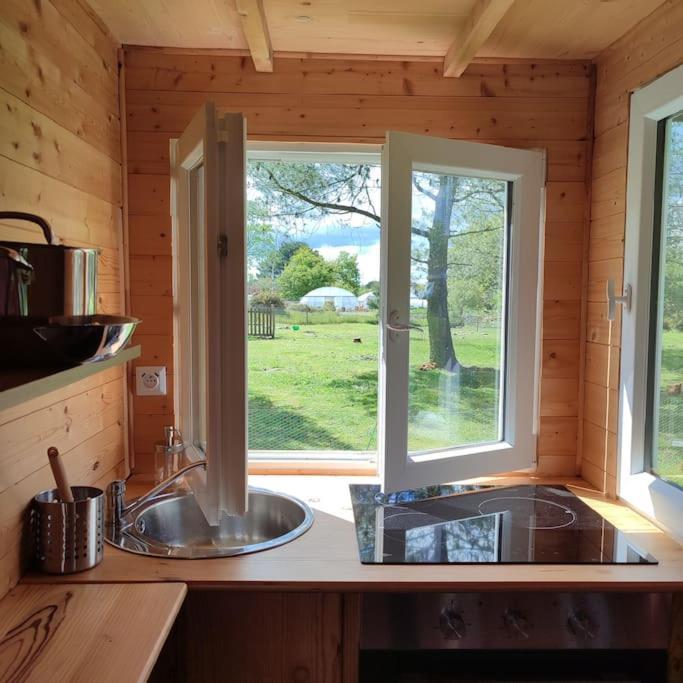 Nuit Insolite En Tiny House Questembert Buitenkant foto